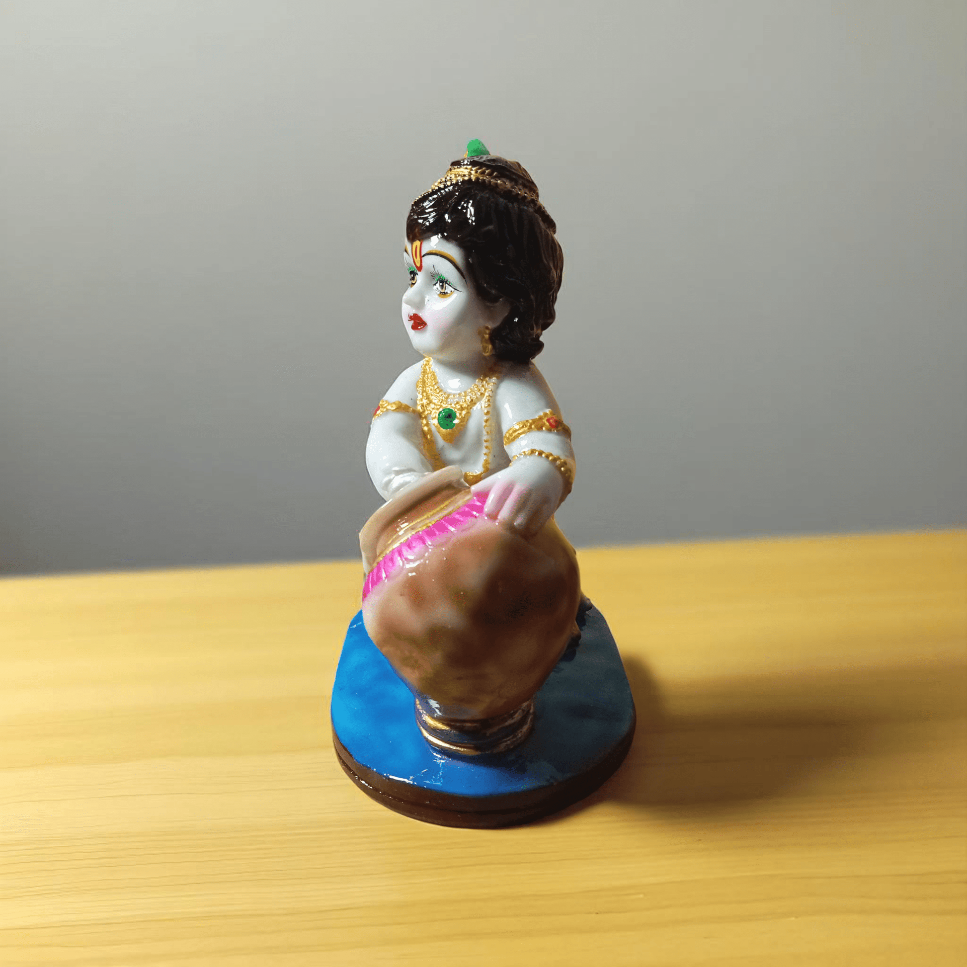 Lord Krishna poly resin - Wishlect