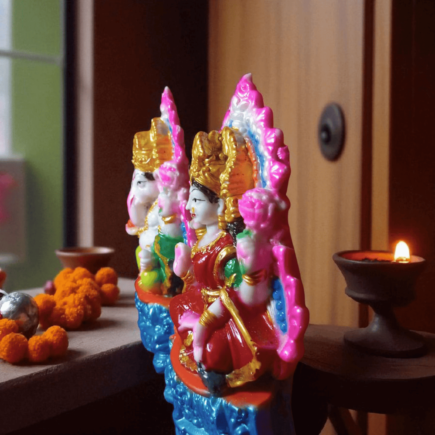 Laxmi & Ganesh [Poly regin] - Wishlect